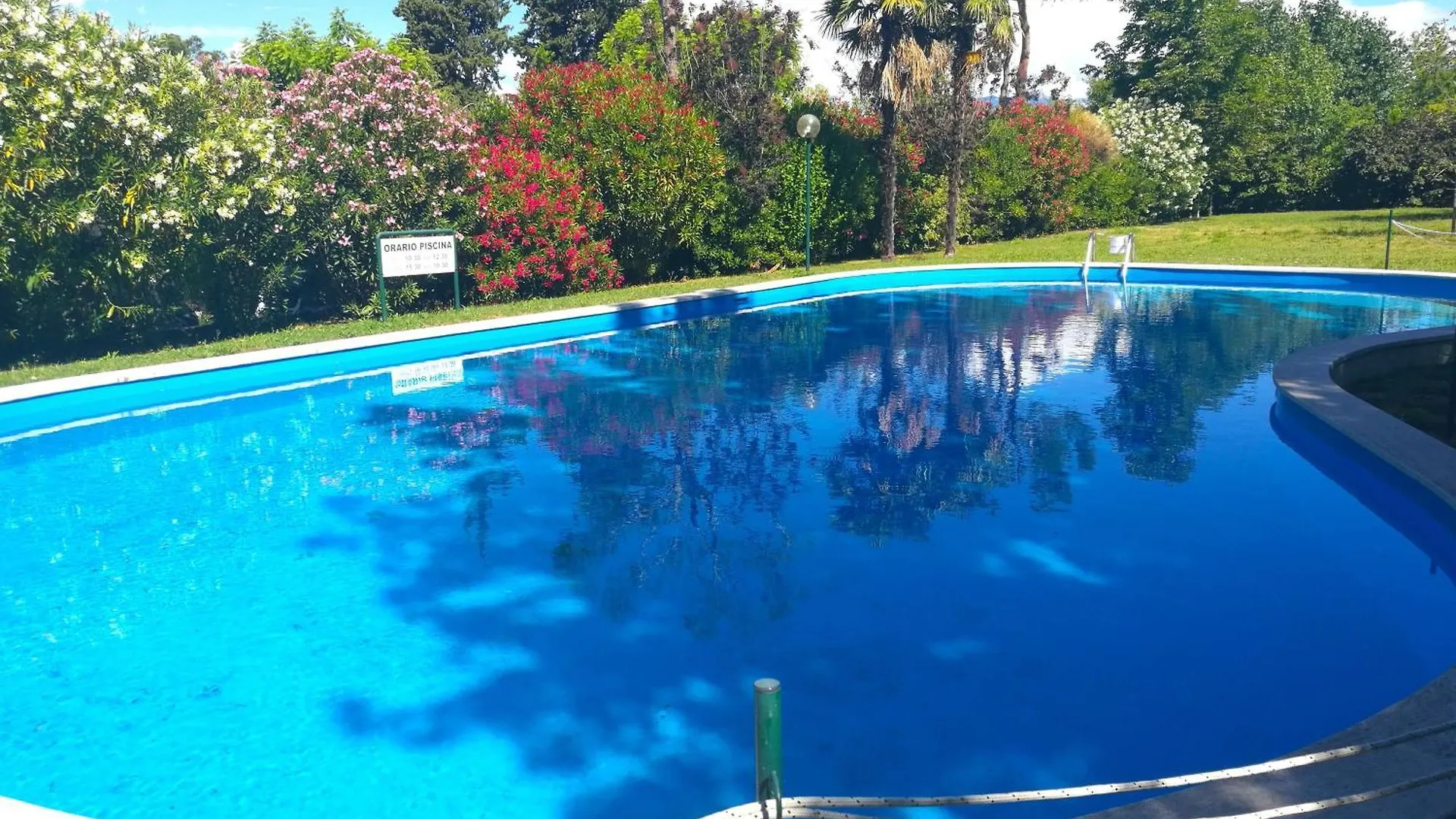 Daire Darina Tolles Appartement Mit Terrasse, Garten Lazise