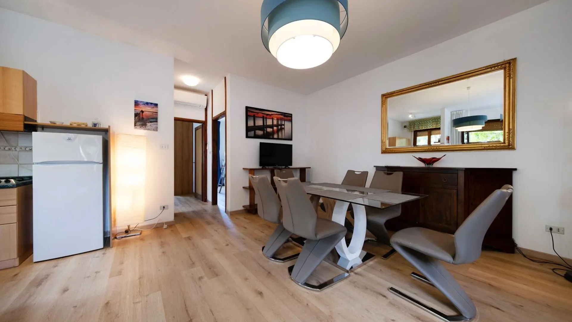 Darina Tolles Appartement Mit Terrasse, Garten Lazise