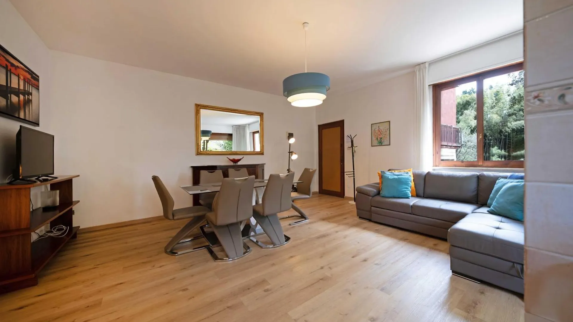 Darina Tolles Appartement Mit Terrasse, Garten Lazise 0*,  İtalya